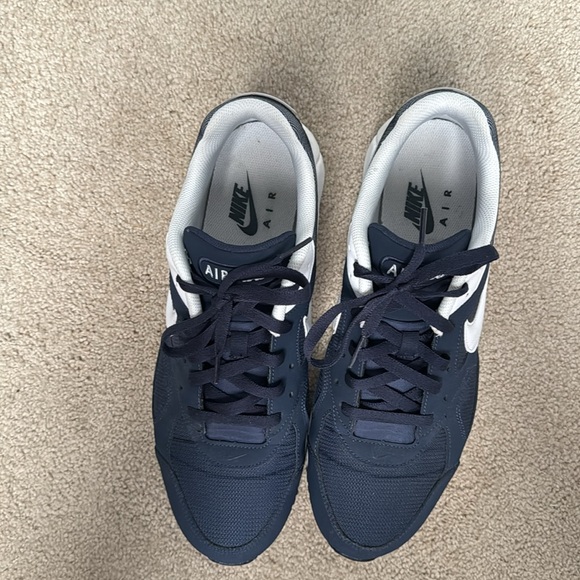 Nike Air Max shoes size 12 - Picture 3 of 4